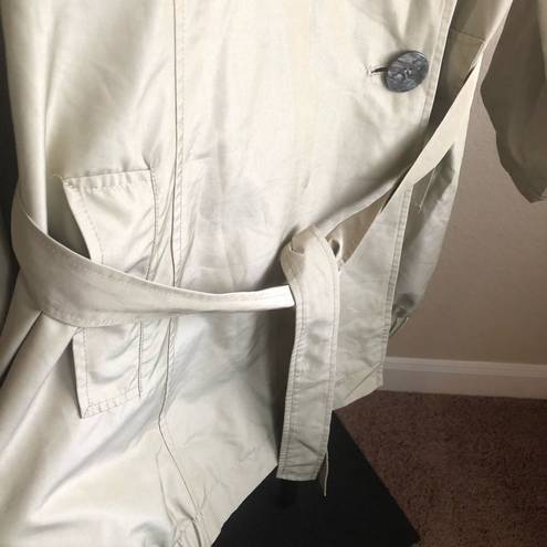 Gallery  vintage beige raincoat size XL