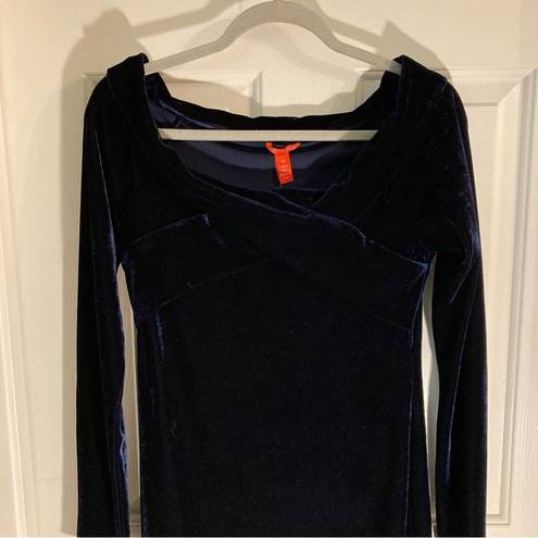 Chelsea and Violet  NWT Stunning Deep Blue Velvet Midi Dress Size Medium