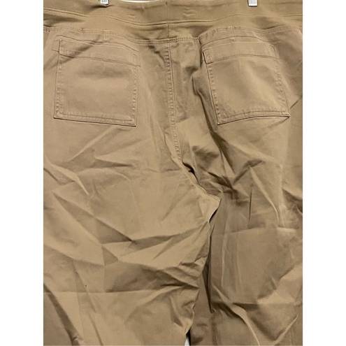 Terra & Sky New  khaki pull on Capri pants Sz 2x