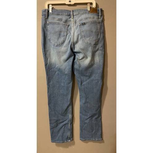 Lee  Light Wash Regular Fit Straght Leg Midrise Jeans Size 14