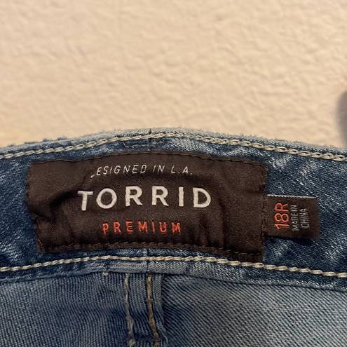 Torrid  Mid Rise Skinny Jeans Size 18R Stretch Denim Light Wash Plus Size Fashion