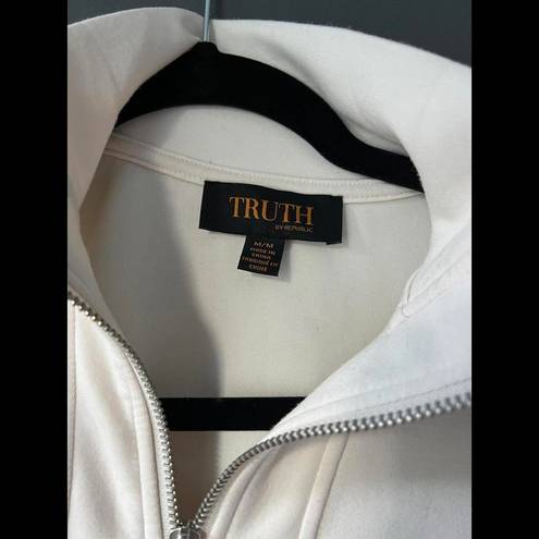 TRUTH by Republic 1/2 zip Scuba Top Medium