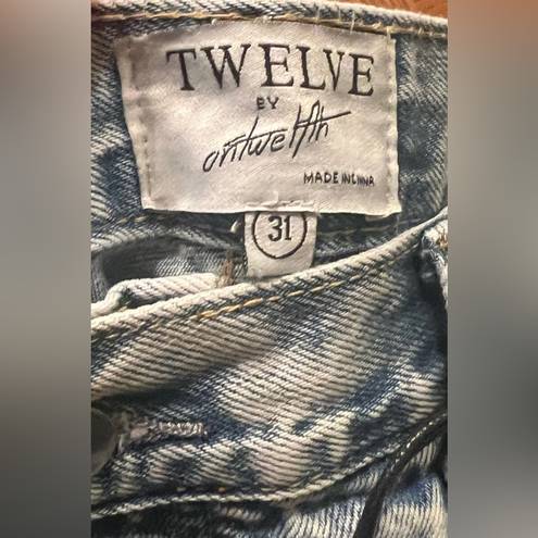 On Twelfth Twelve by  Women’s Distressed High-Rise Button Fly 90s Mom Jeans Sz 31