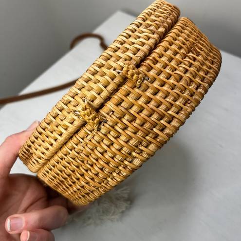 Wicker and Mother of Pearl Woven Crossbody Round Bag