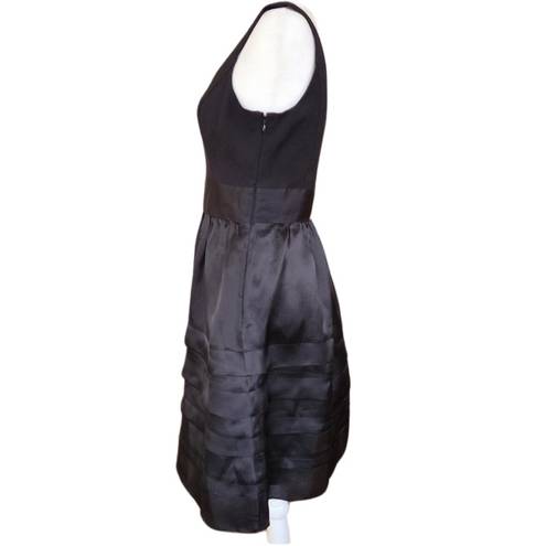 White House | Black Market  Fit & Flare Silk Cocktail Dress Black Size 0 EUC