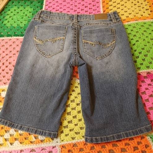 Ymi  Jeans Size 0 Capri Jean Blue Summer Time Casual