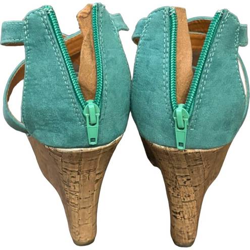 Twisted , Strappy Wedges, slip in and step out. Aqua Blue