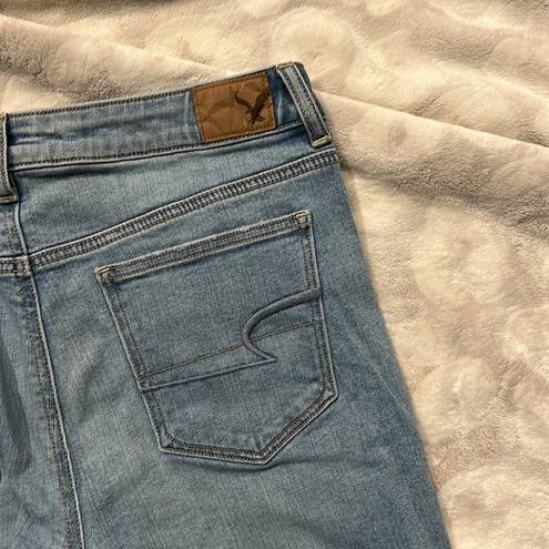 American Eagle  Stretch Hi Rise Kick Crop Jeans Size 10 Distressed