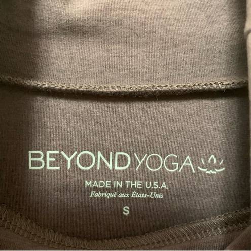 Beyond Yoga Top