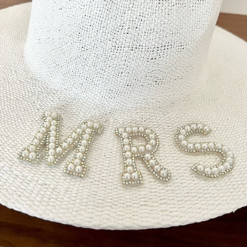 ma*rs Nikki beach  straw hat white with pearls NWOT honeymoon