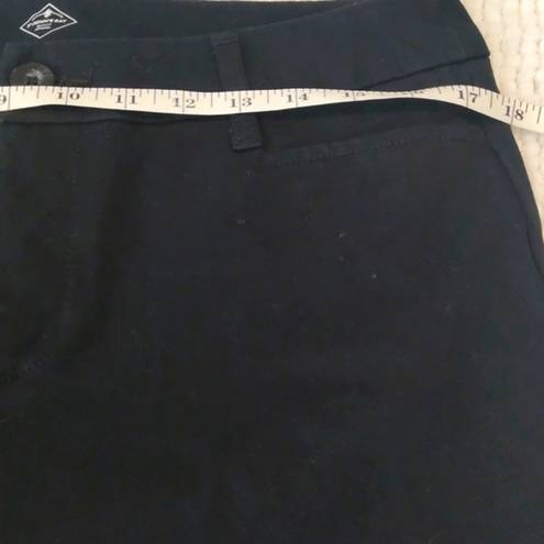 St. John’s Bay Women's St John's Bay Straight Leg Twill Pants Size 10/12 EUC #2936