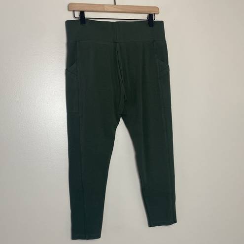 Lou & grey  Ponte Knit Pocket Capri Leggings Olive Green Size LP