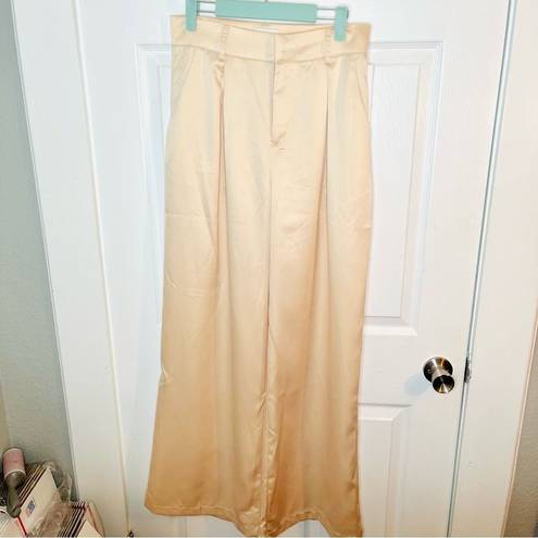 Aura Red Dress  Pretty And Polished Satin Wide Leg Pants Champagne Cream M NWT