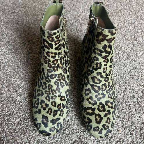 Jack Rogers  booties cow fur cheetah print 6 1/2 Medium heeled