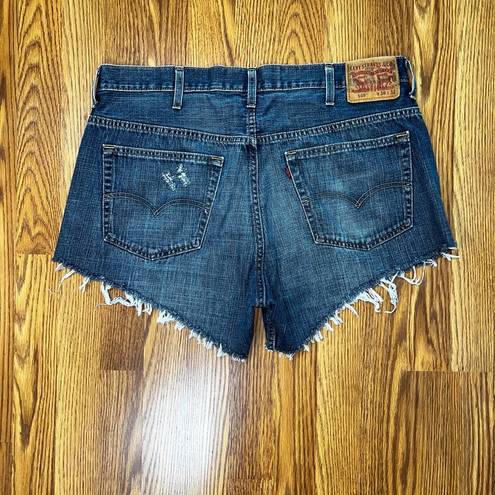 Levi’s Cute  569 Cutoff Jean Shorts!