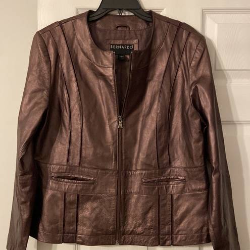 Bernardo  Womens Leather Jacket excellent condition long 25” bust 38/40”