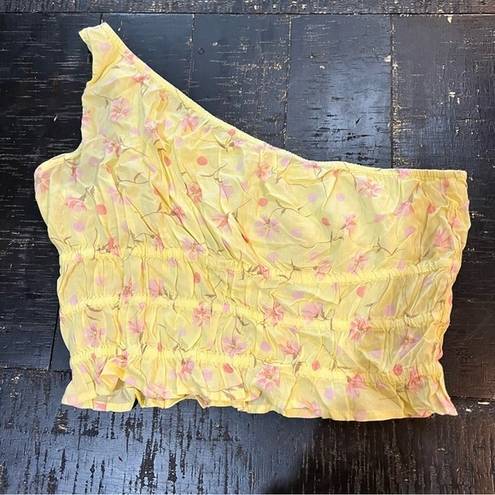 BP . Women’s crop yellow top size‎ large one shoulder floral