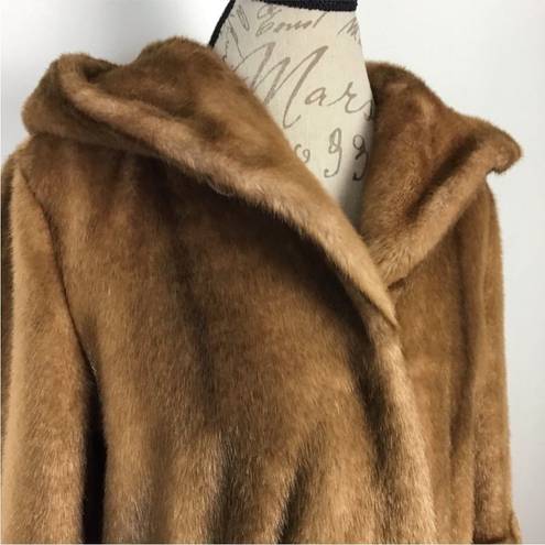 Jones New York  Tiered Faux Fur Swing Coat z