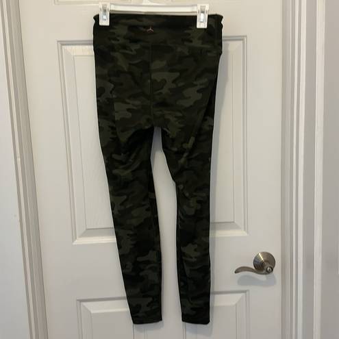 Danskin Green Camo Leggings by 