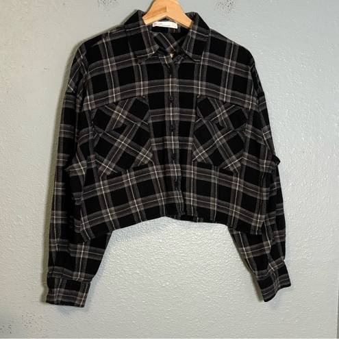 Oak + Fort  Black Plaid Cropped Flannel Collared Shirt