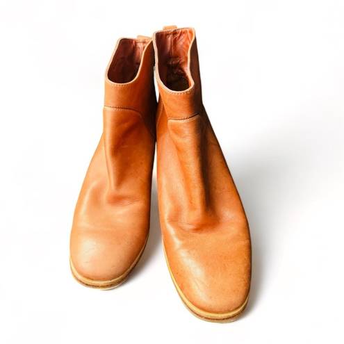 ma*rs 𝅺RACHEL Comey shoes  Ankle Booties in Whiskey Leather