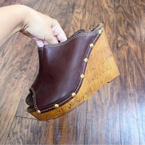 sbicca  • Guthrie wedge sandal platform brown leather peep toe mule slide clog