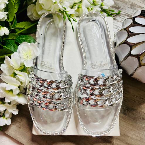 Wild Diva Lounge NEW Chained Clear Jelly Slides