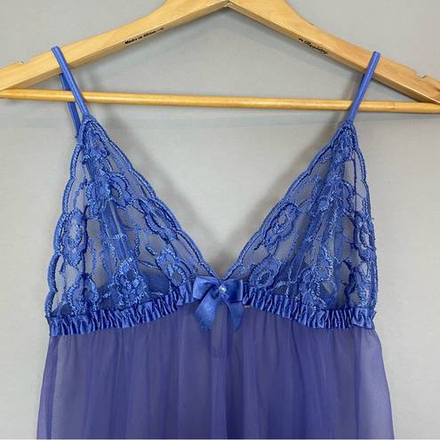 Frederick's of Hollywood  Negligee Lace Slit Sophie Babydoll Bow Size Medium Sexy