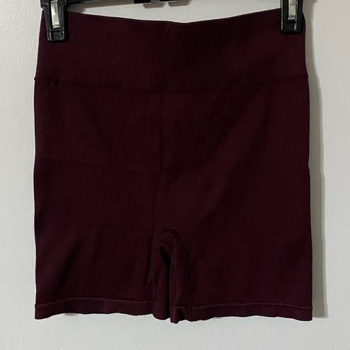 Aura  Burgundy Seamless Shorts Size Medium - large