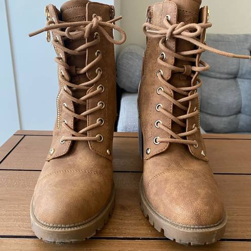 GUESS GBG  BOOTS, size 7
