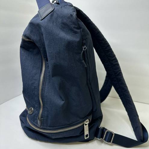 Lululemon  City Adventurer Backpack True Navy 20L Flaws