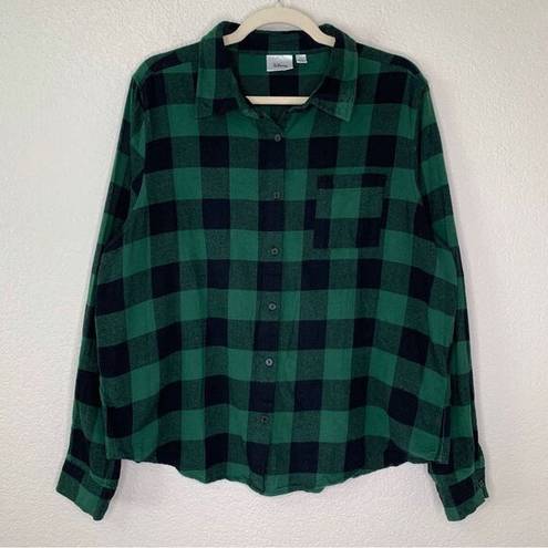 Disney  Women’s Size XL Green Plaid Flannel Winnie The Pooh Button Down