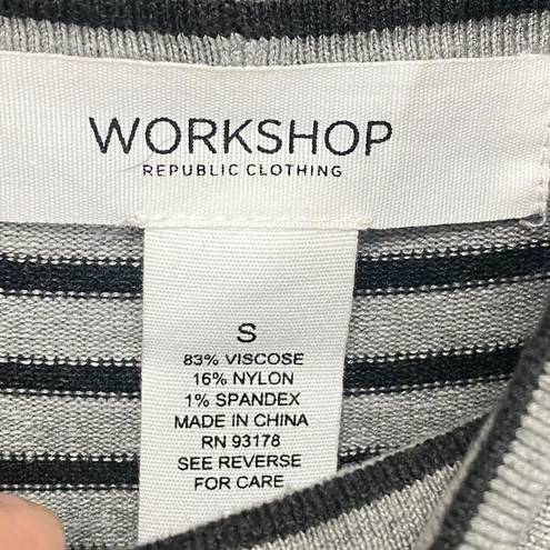 Workshop  womens pullover cowl neck gray black striped sweater size small