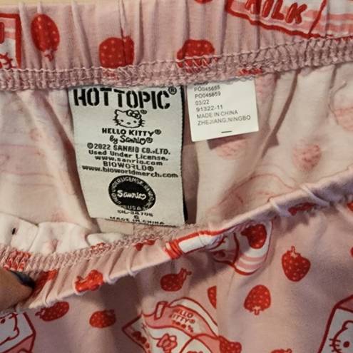 NWT  Strawberry Milk Tank & Shorts Girls Lounge Set Hello Kitty Small