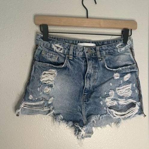 ZARA  distressed denim short