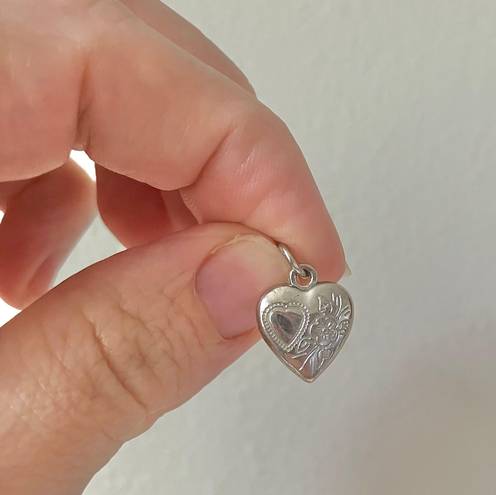 Vintage “Perseverance” Silver Floral Heart Pendant Charm Girlhoodcore Preppy Femme Jewelry