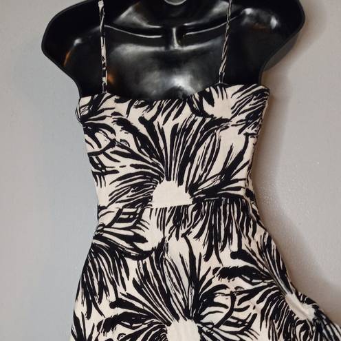 Xxi  black and white floral dress