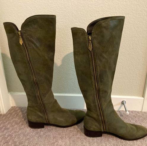 Donald Pliner Gorgeous suede olive green  boots in excellent condition. Sz 8.5