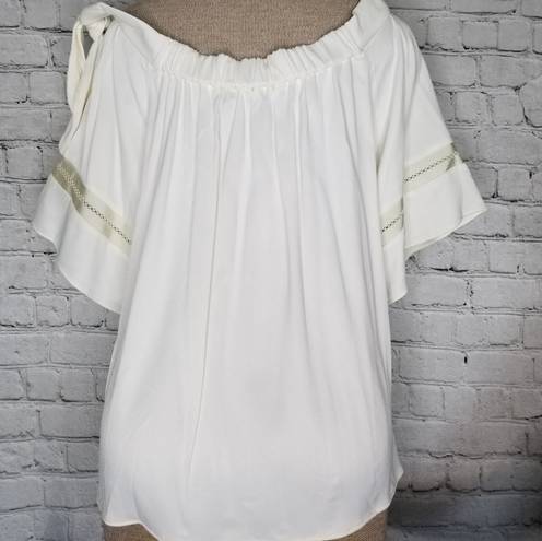 Alexis Hanne Blouse Medium Womens Off Shoulder Strap Eyelet Ivory