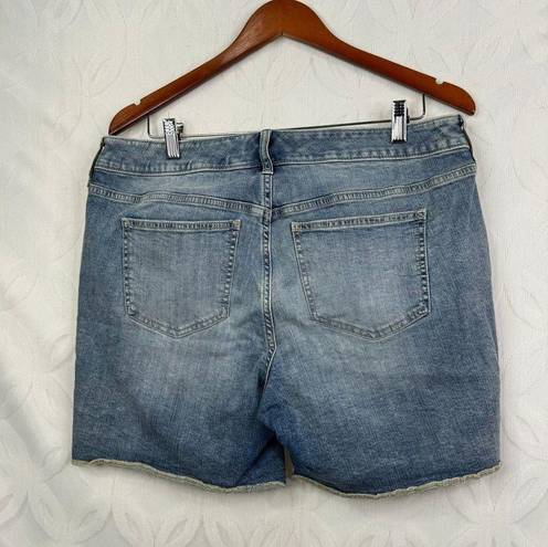 Torrid  5 Inch Vintage Stretch High-Rise Short Size 12