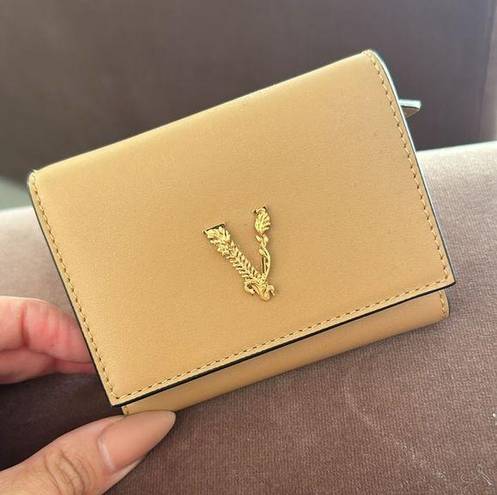 Versace  Leather Vitello Virtus V Tri- Fold Wallet in Caramel