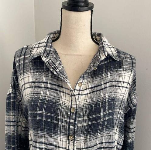 American Eagle Navy Blue White Checkered Flannel Button Down Peplum Blouse sz XS