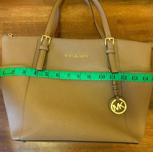 Michael Kors  beige/taupe leather jet set tote handbag purse.