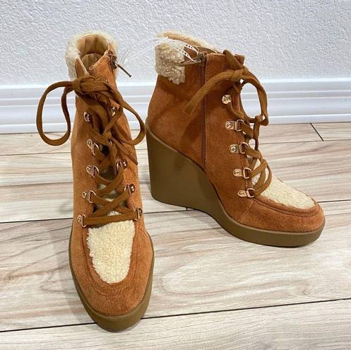 Jessica Simpson 117.  Maelyn Lace-Up Platform Wedge Hiker Boot Size 8