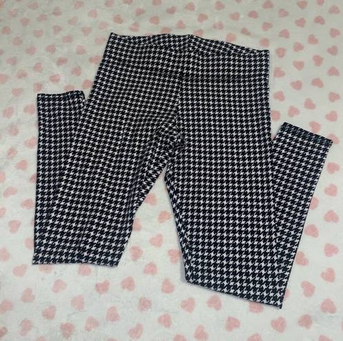 Mixit houndstooth leggings size small black and white