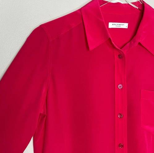 Equipment  Femme Straight Point Collar Silk Button Up Shirt in Pink Size Small