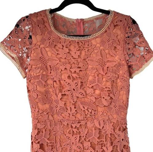 Doe & Rae  Coral Floral Crochet Short Sleeve Dress