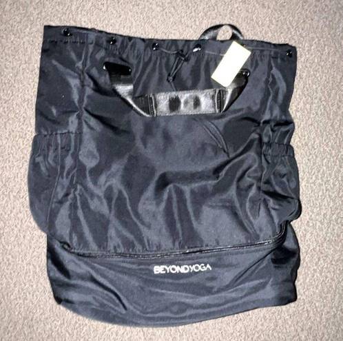 Beyond Yoga  Convertible Gym + Yoga Bag Black Backpack Tote