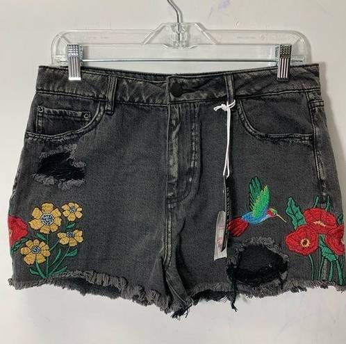 Hummingbird Black denim high waisted shorts with flower embroidery and  butterfly