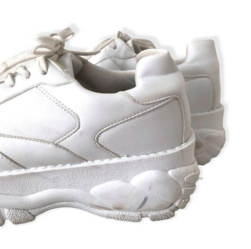 ASOS  DESIGN SZ 8 Women’s Denmark chunky platform sneakers in white